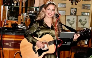 Deborah Fitz Home Single