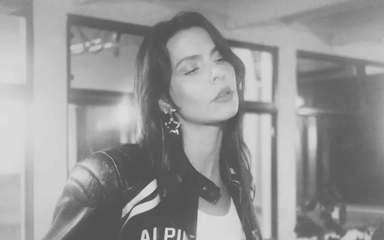 Estella Dawn - Detached (Acoustic) [Single]