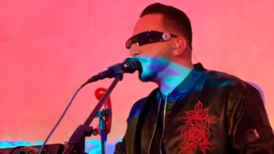 Johnny Elsewhere and PYNKIE - Shadow [Single]