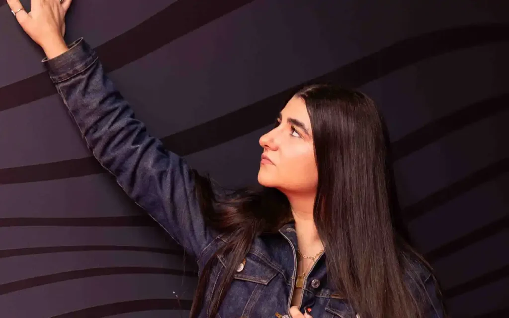 Taylor Jules - Every Little Moment [Single]