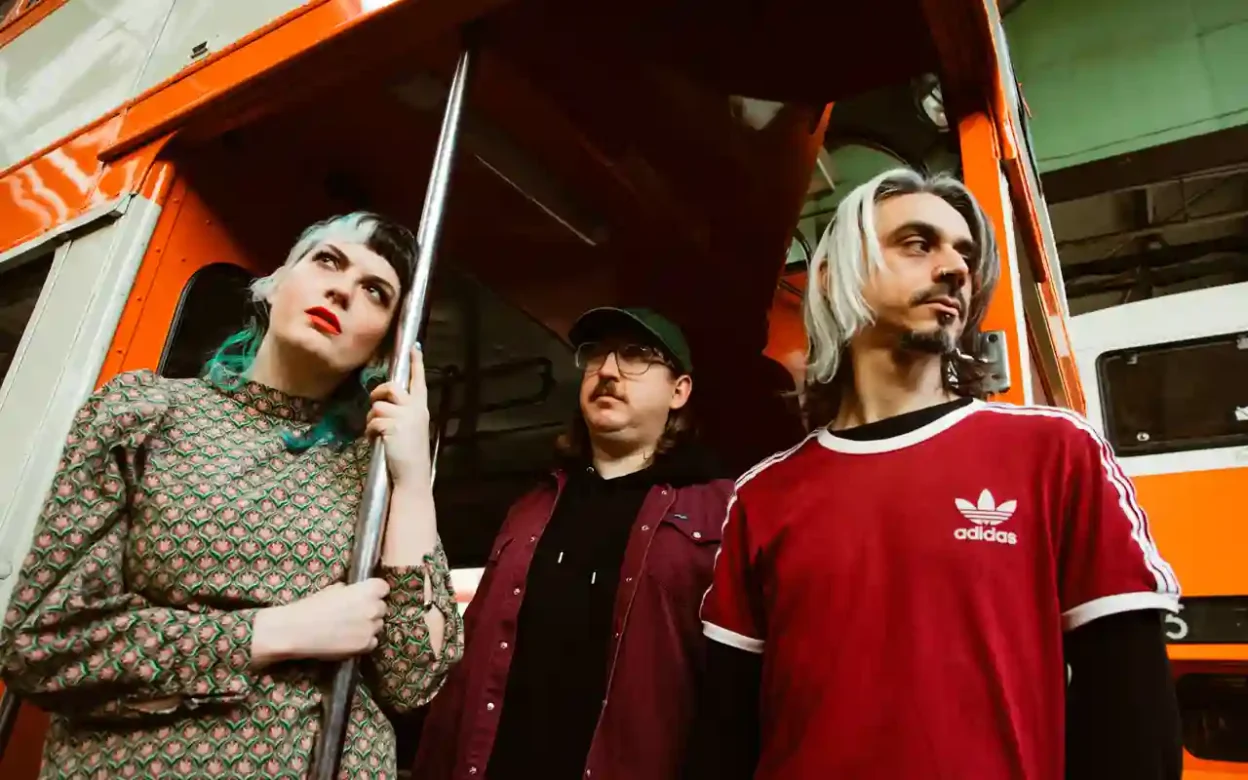 The Empty Page - A Feminine Ending single