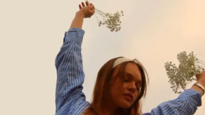 Vanessa Arnolds - Older Now [Single]