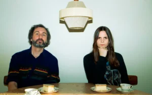 Misty Coast - Honey & Cinnamon