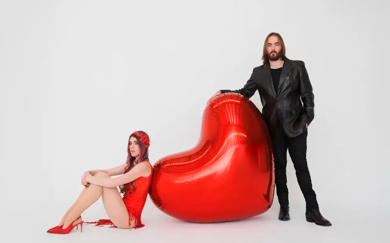 Alexandra John lanza «Thank U 4 Caring»: Gratitud al ritmo de Synth Pop [Single]