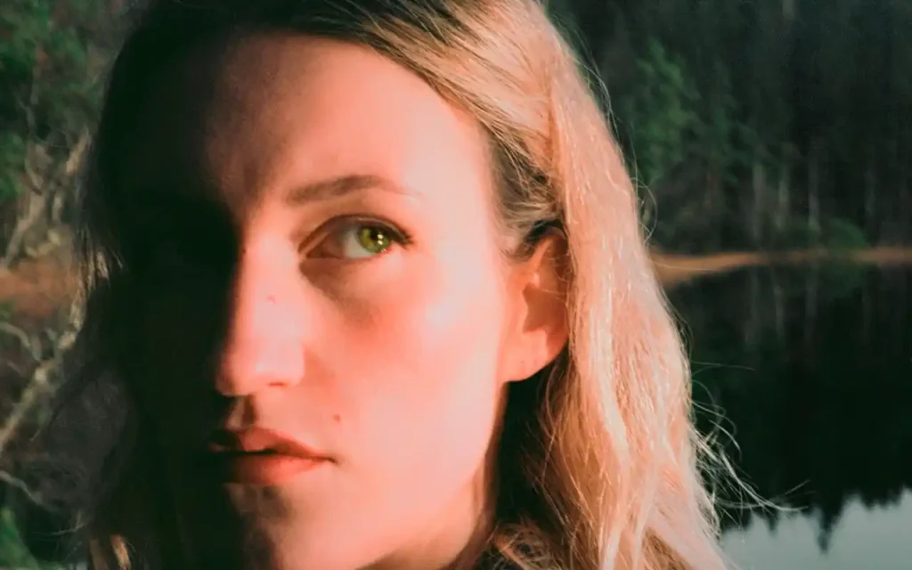 Bea Elmy Martin - Written On Me [Single] 