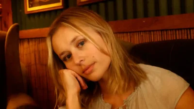 Laura Lucas y Luke Sital-Singh - Same World (alt version)