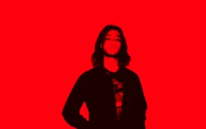 Critica: Theo Black – Turned Around | Un viaje de Rock Alternativo [Review]