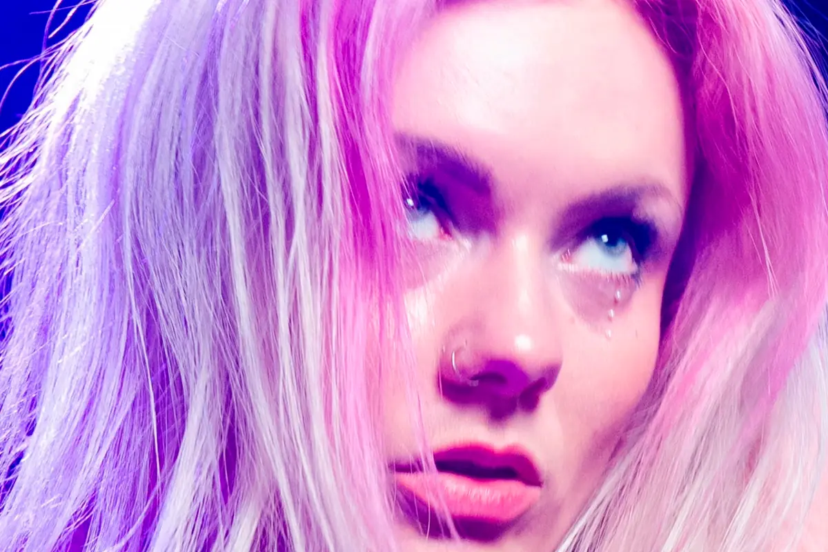 katie MAC - Hot! Sad! Girls!